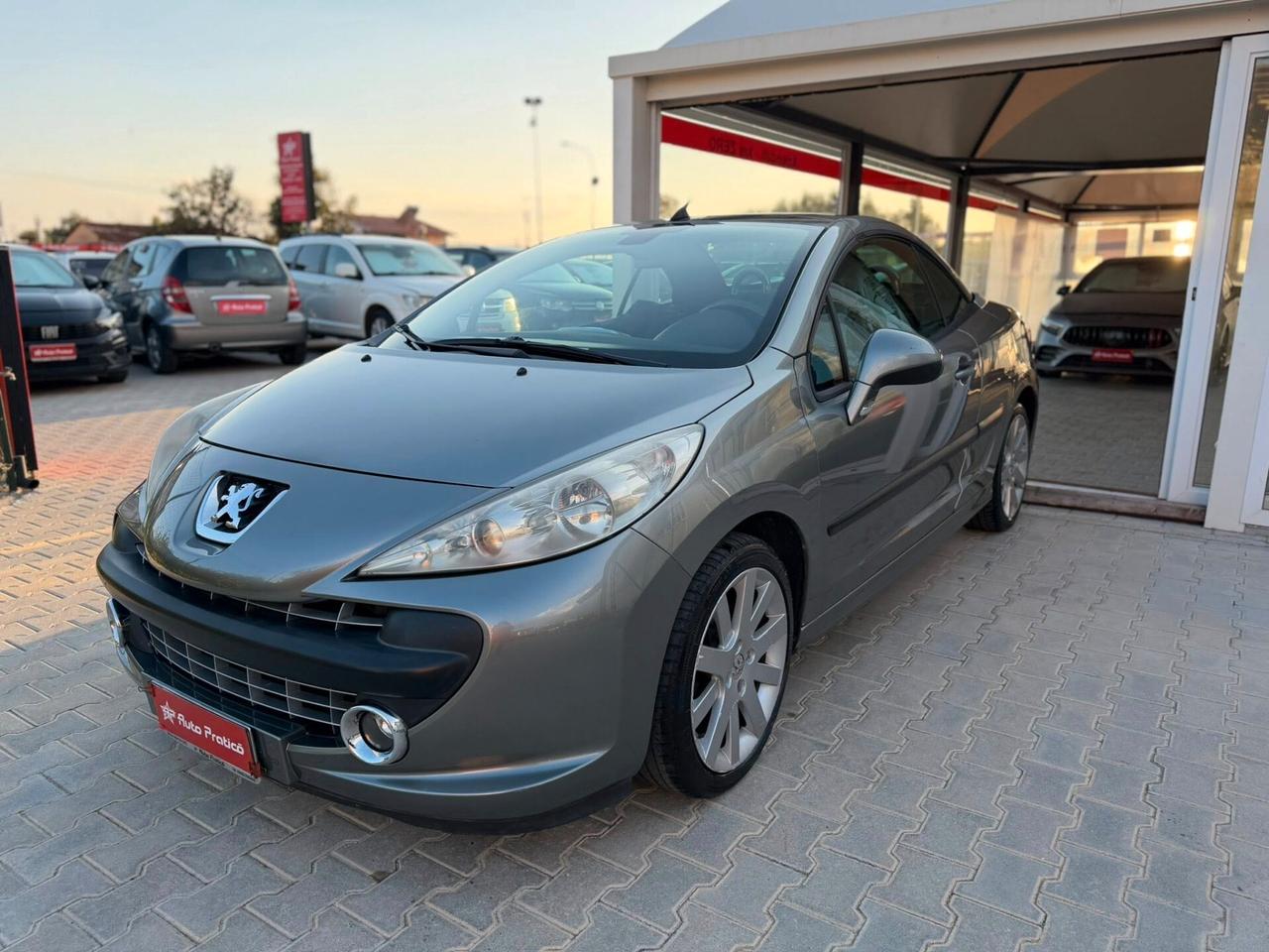 Peugeot 207 1.6 HDi 110CV 3p.CABRIO Féline OK NEOPATENTATI