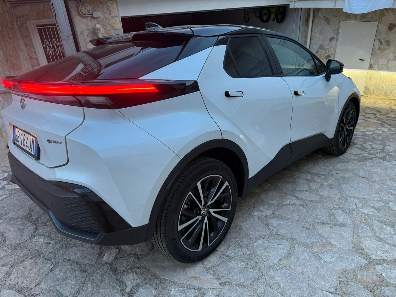 Toyota C-HR 2.0 PHEV Lounge