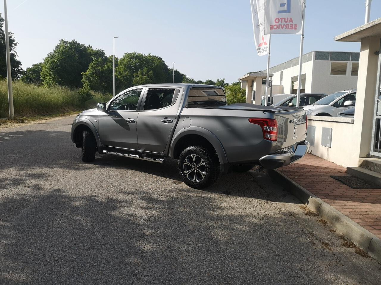 Mitsubishi L200 2.4 DI-D/181CV Double Cab Intense Hp Mivec SDA