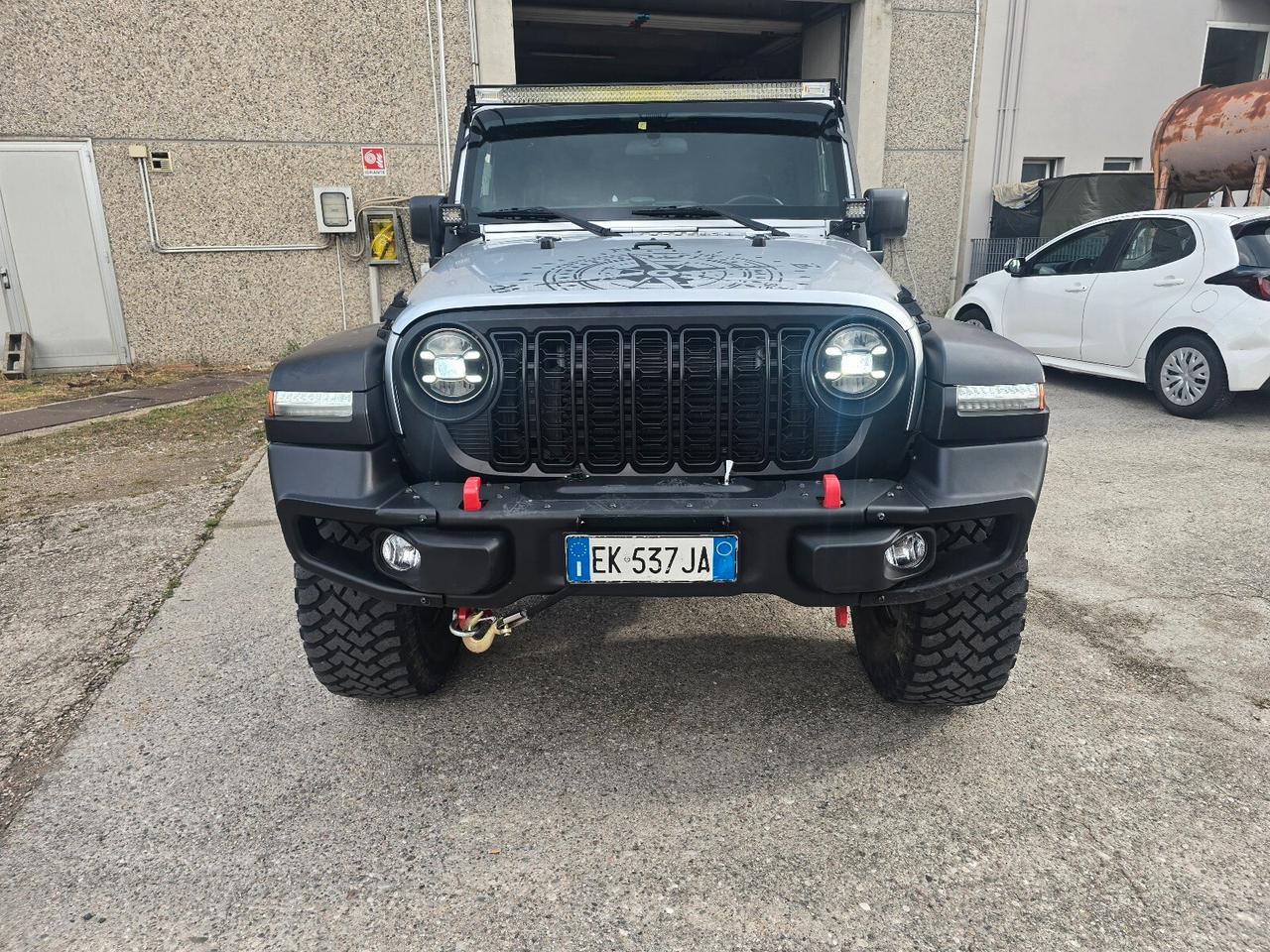 Jeep Wrangler Unlimited 2.8 CRD DPF Sahara Auto