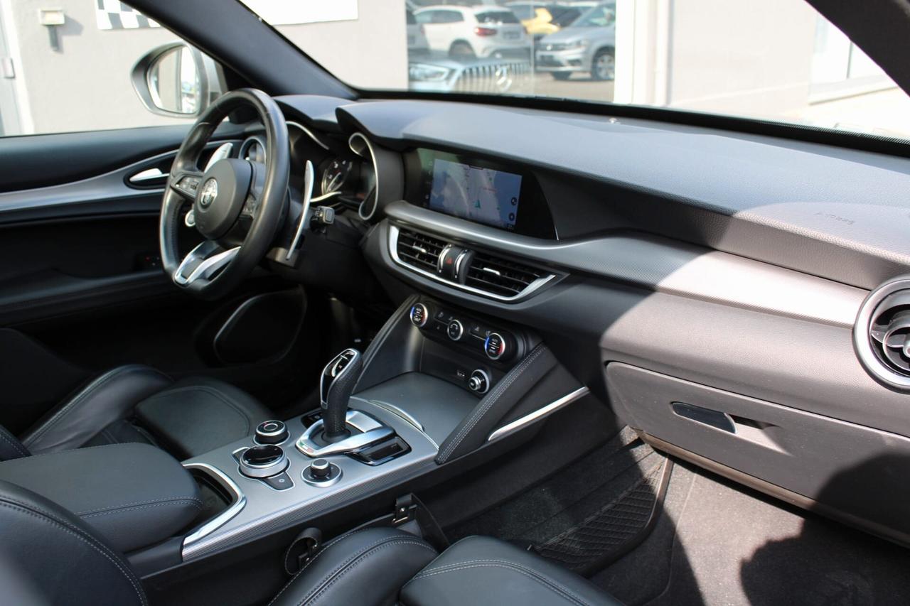 Alfa Romeo Stelvio 2.2 Turbodiesel 210 CV AT8 Q4 Veloce