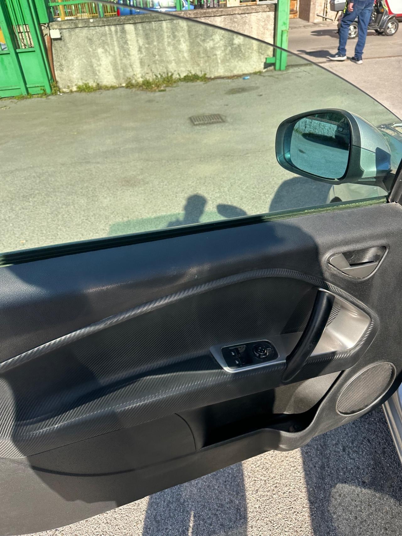 Alfa Romeo MiTo 1.6 JTDm 16V Distinctive Sport Pack