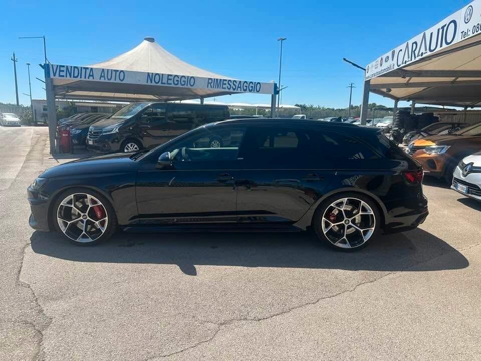 Audi A4 RS 4 Avant