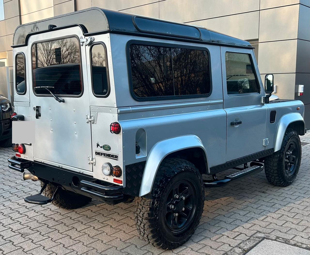 Land Rover Defender 90 2.4 TD4 Station Wagon S