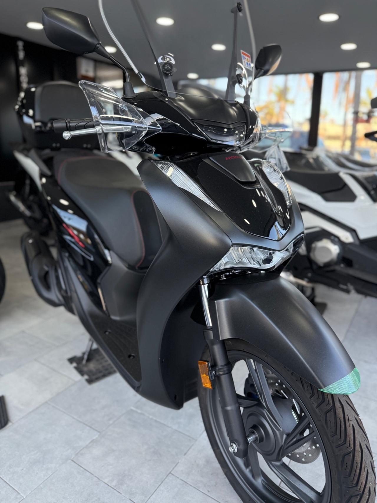 Honda SH 125 Sport NUOVO PRONTA CONSEGNA