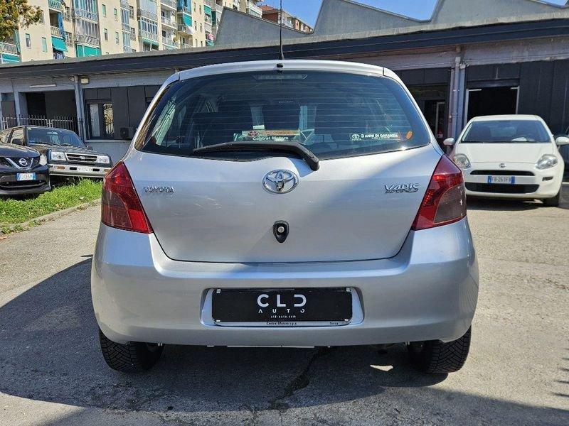 Toyota Yaris 1.0 5 porte Sol