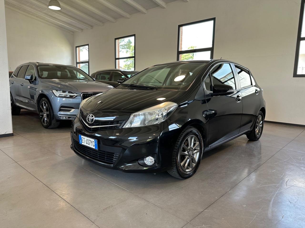 Toyota Yaris 1.4 D-4D 5 porte Lounge