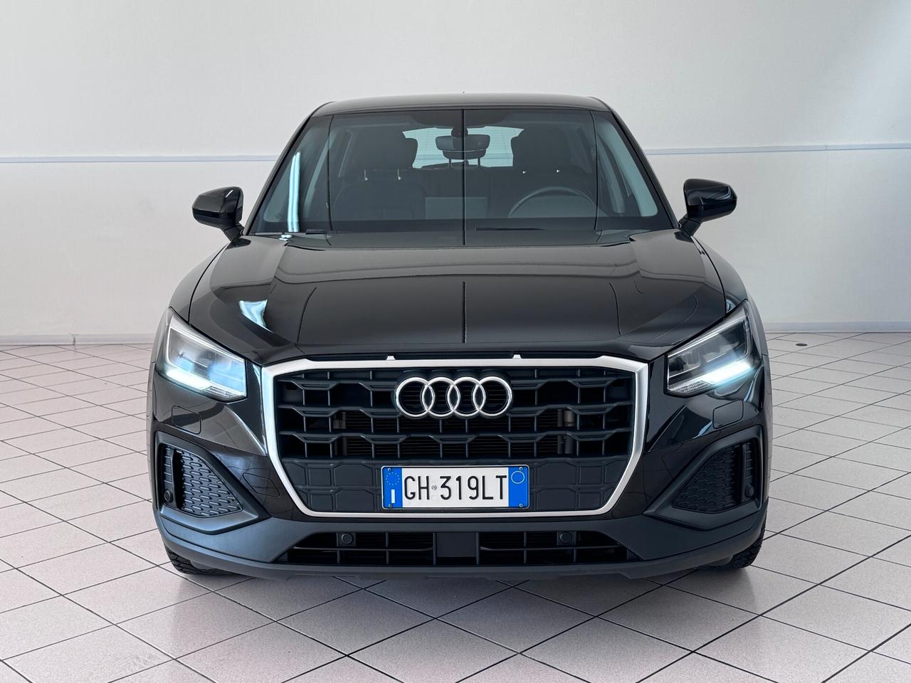 Audi Q2 1.0 TFSI - BENZINA 110cv MANULE - PARI AL NUOVO!!