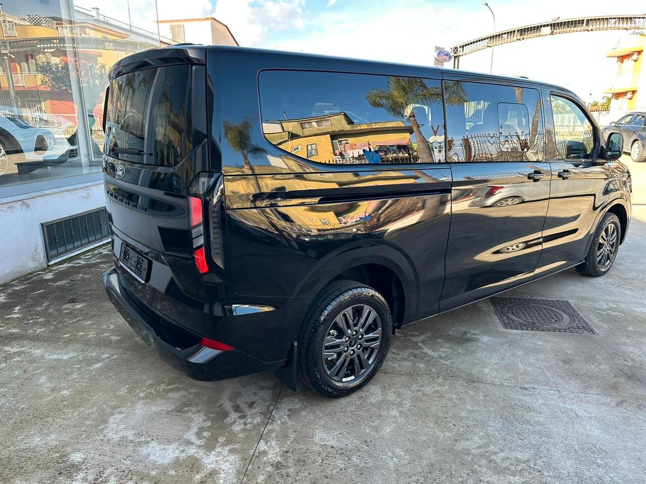 Ford Tourneo Custom TITANIUM