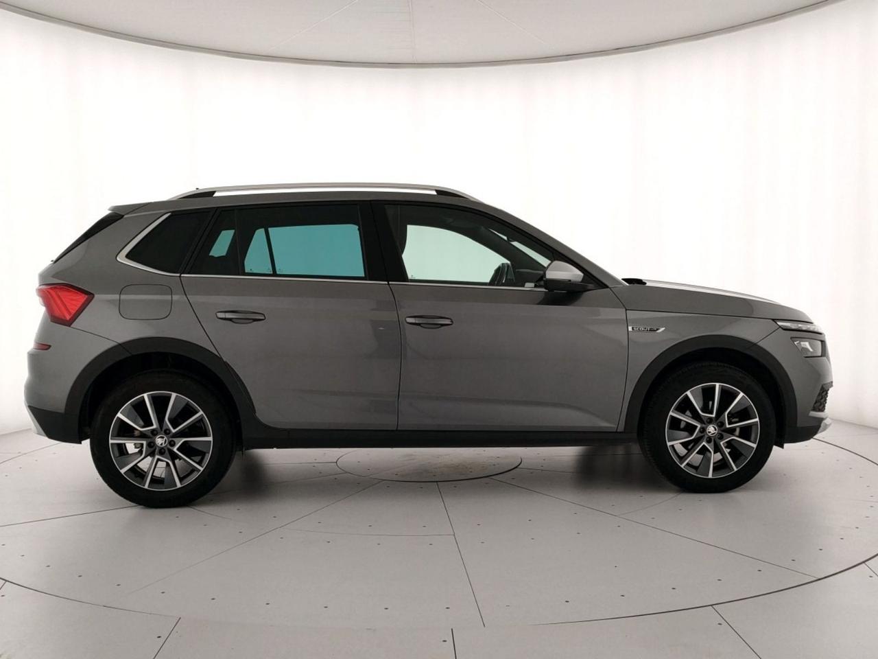 Skoda Kamiq 1.0 tsi scoutline 110cv dsg