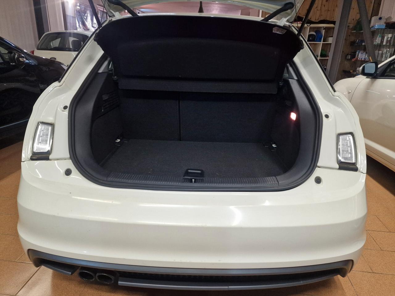 Audi A1 1.4 TFSI S tronic Ambition sline ok neopatentatiAudi A1 1.4 TFSI S tronic Ambition sline ok neopatentati