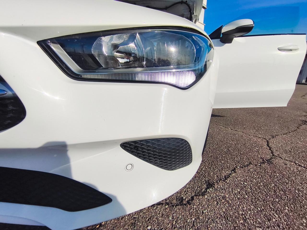 MERCEDES CLA S.Brake (X118) CLA 200 d Automati...