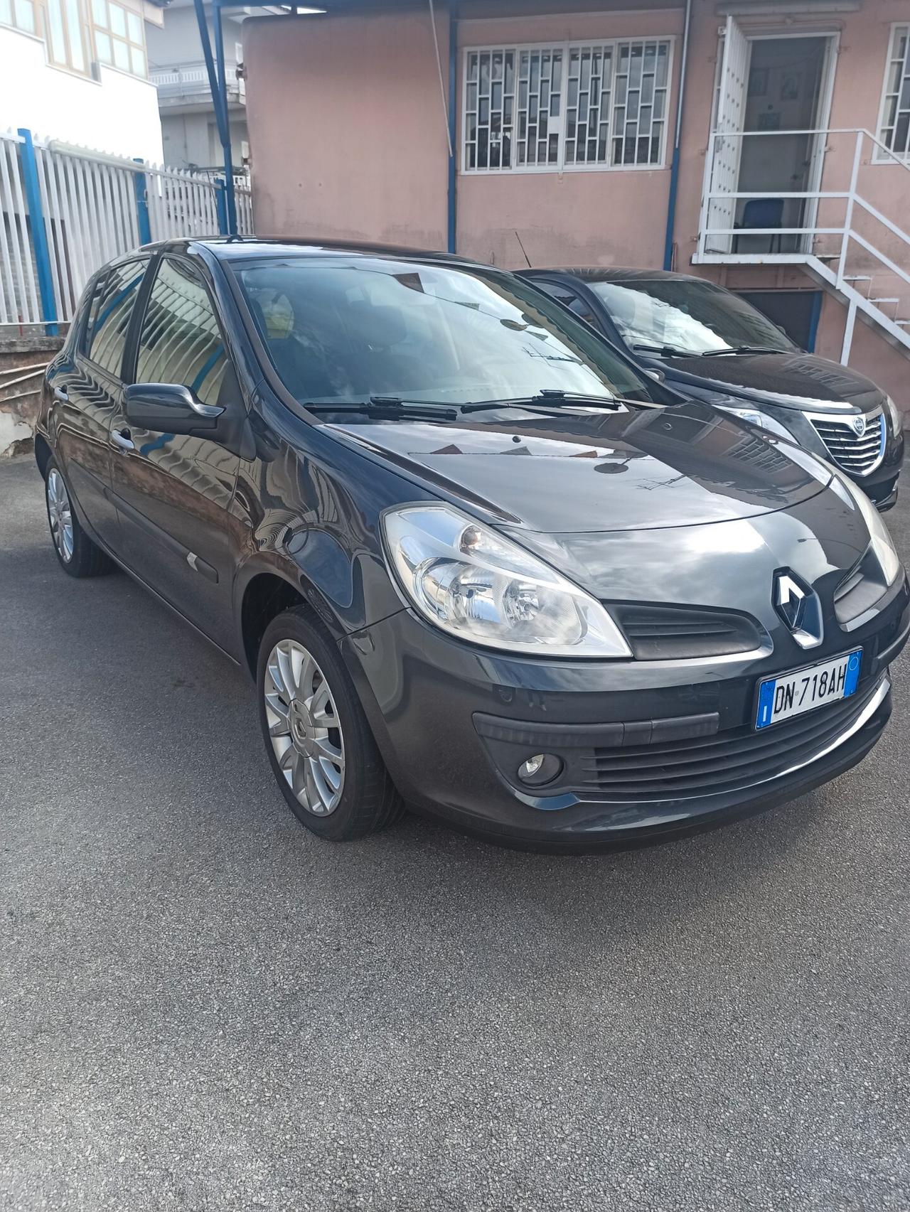 Renault Clio Storia 1.2 75 cv 5 porte Dynamique