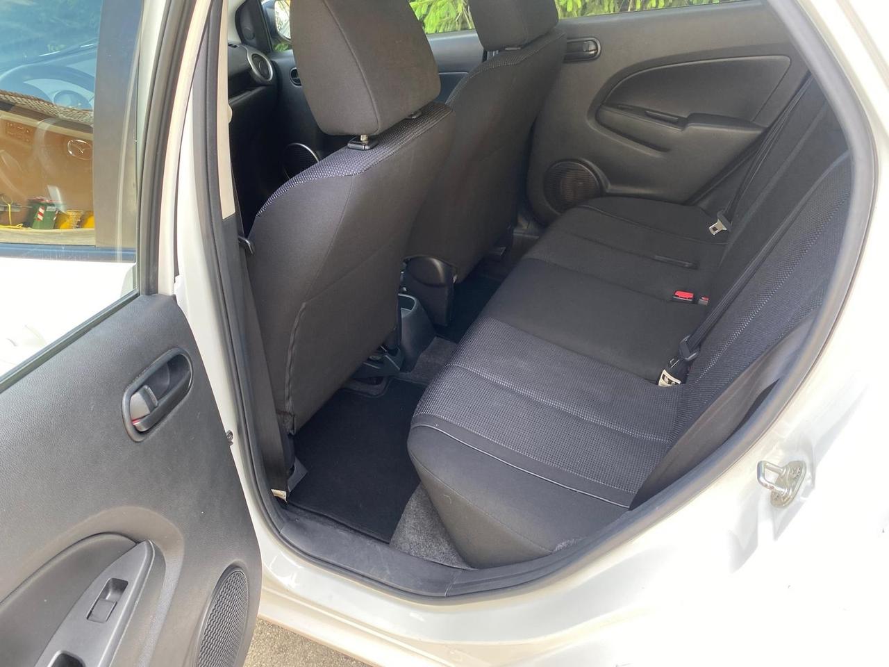 MAZDA 2 1.4 DIESEL PLUS MOLTO BELLA GUARDA