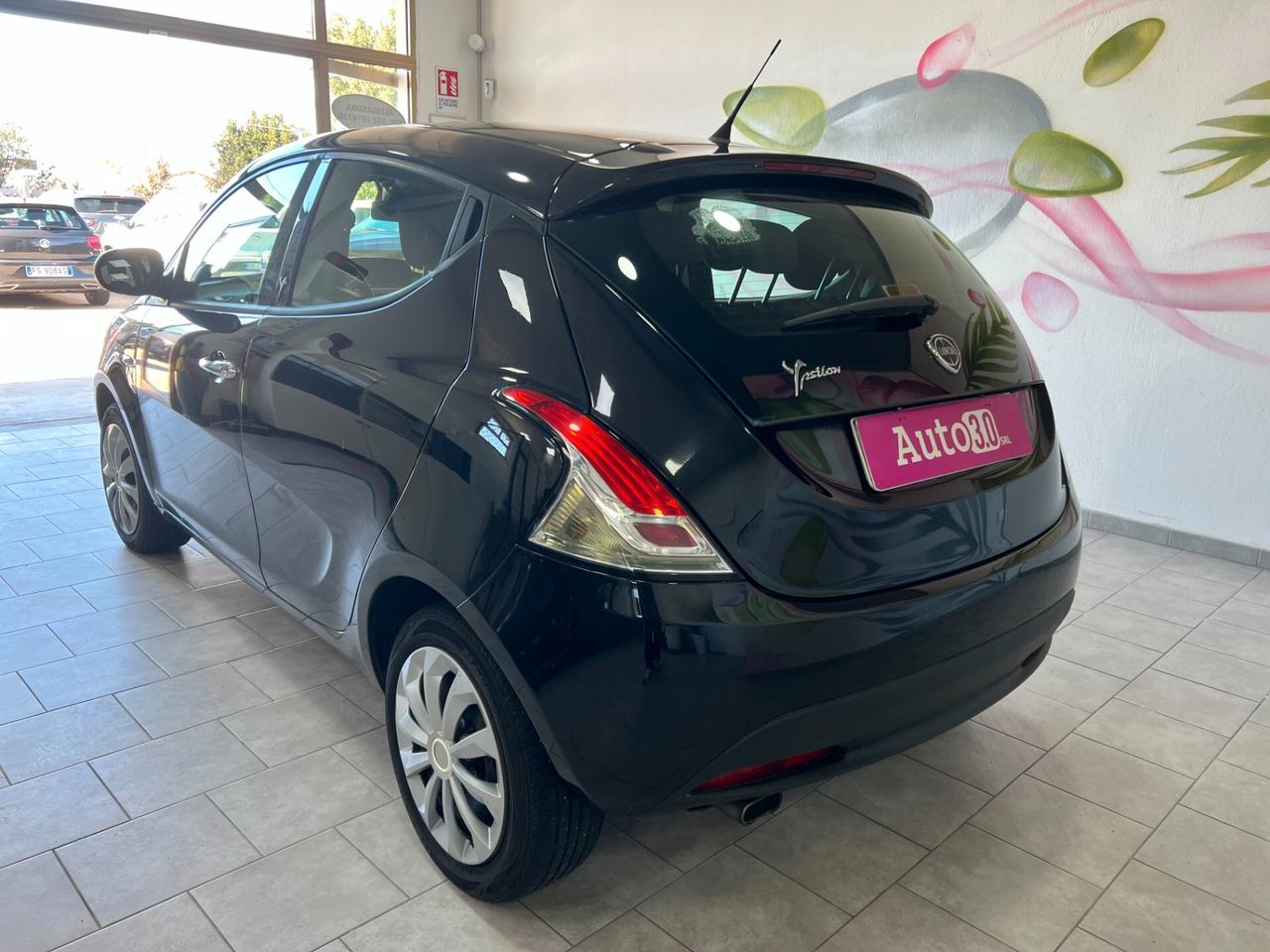 Lancia Ypsilon 1.2 69 CV 5 porte S&S Gold