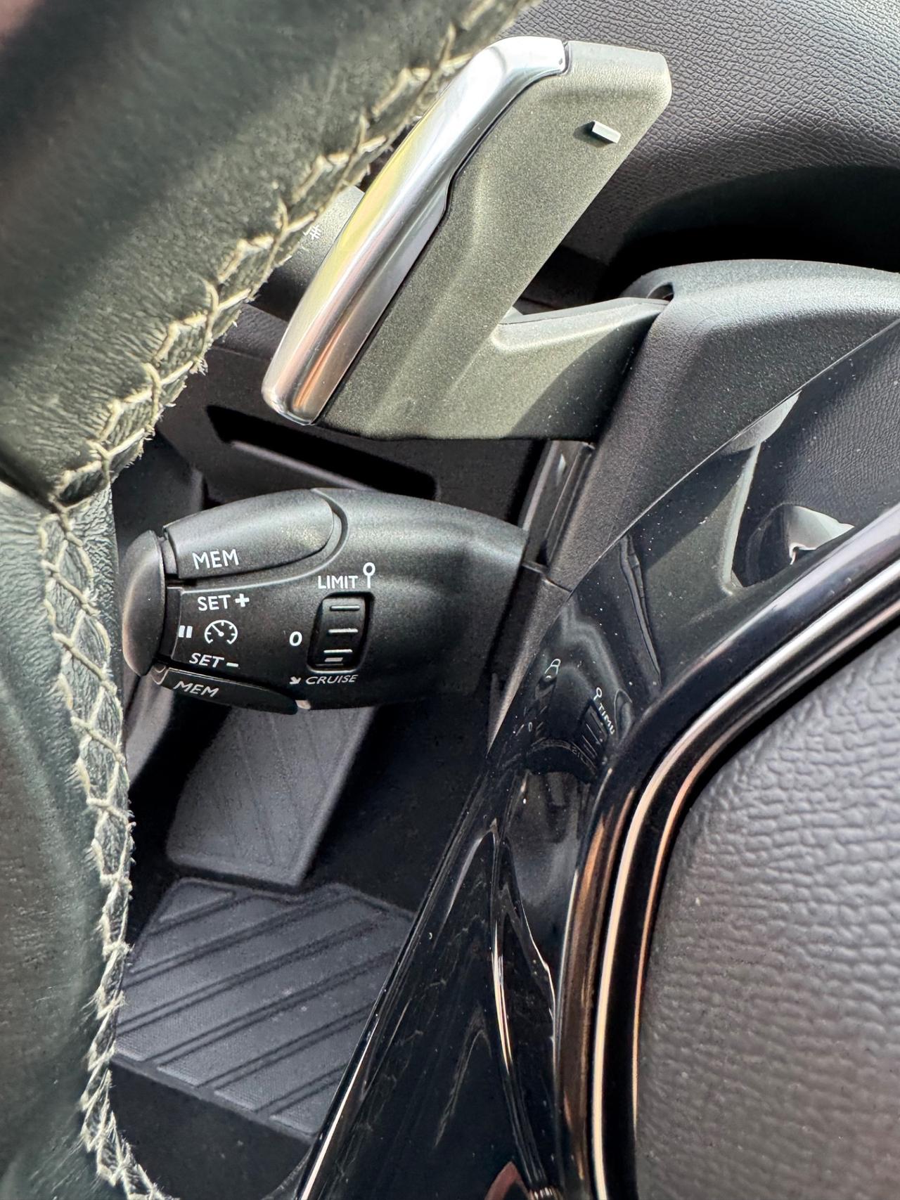 Peugeot 3008 BlueHDi 130 S&S EAT8 GT Line, GARANZIA POSSIBILE FINO A 24 MESI, CATENA E TAGLIANDO ESEGUITI