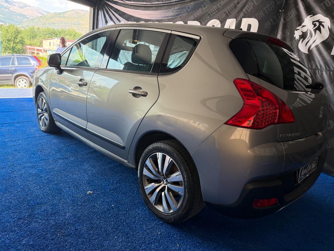 Peugeot 3008 1.6 HDi 110CV cambio automatico