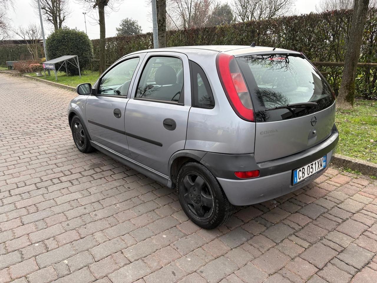 Opel Corsa 1.0Benz 2002