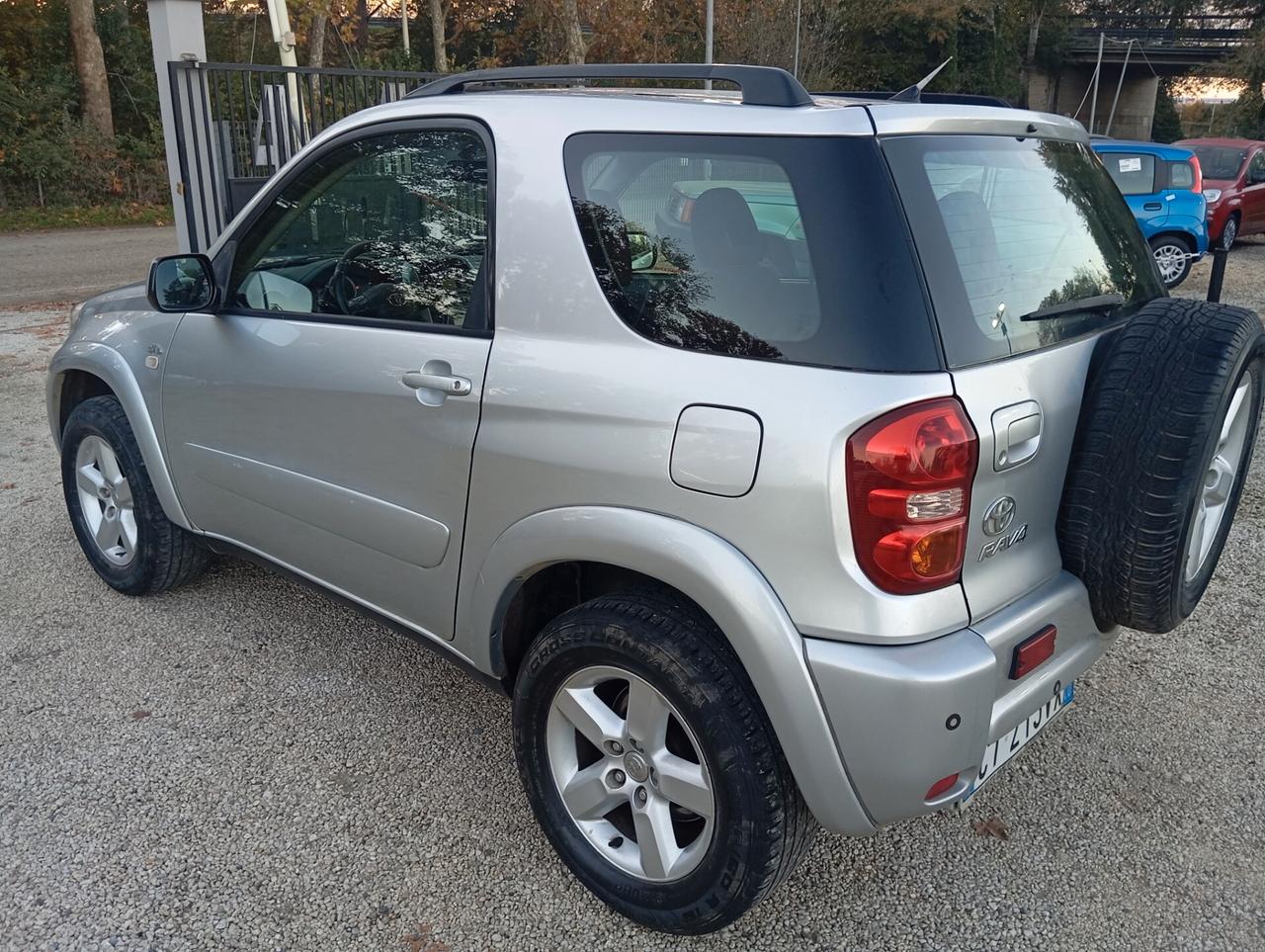 Toyota RAV 4 RAV4.com 2.0 Tdi D-4D cat 3 porte