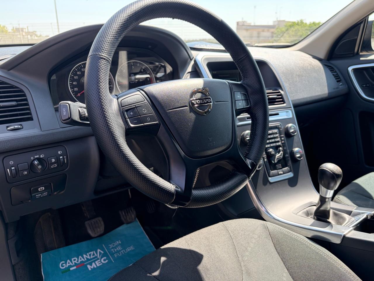 Volvo XC60 2.0 DRIVe Momentum - 2012