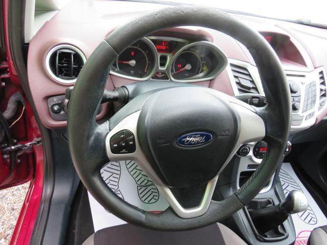 FORD Fiesta 1.4 5 porte Bz.- GPL Titanium