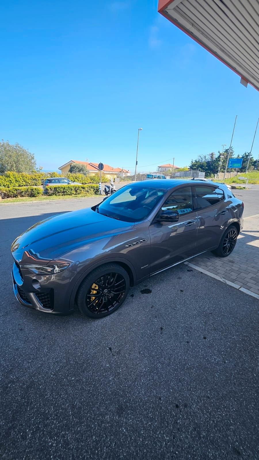 Maserati Levante Q4 gransport FULL OPTIONAL