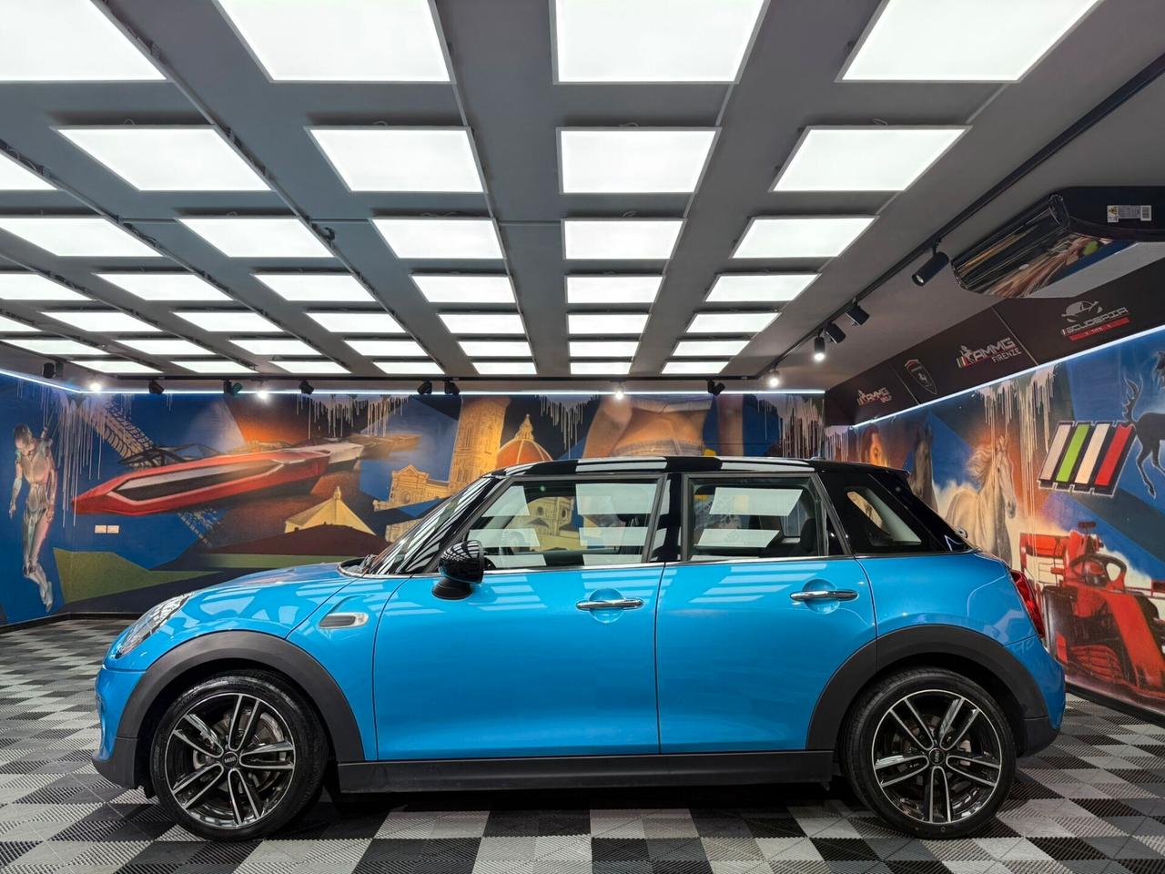 Mini Cooper D Hype 5P (711)