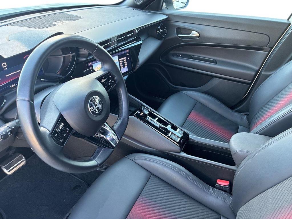 Alfa Romeo Junior 1.2 ibrida Speciale 145cv edct6