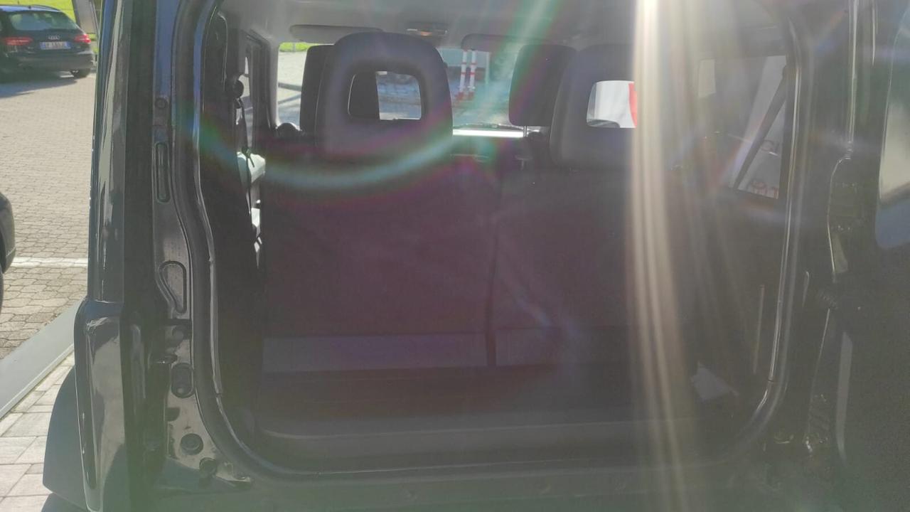 SUZUKI JIMNY 4X4 RIDOTTE 4 POSTI GANCIO TRAINO