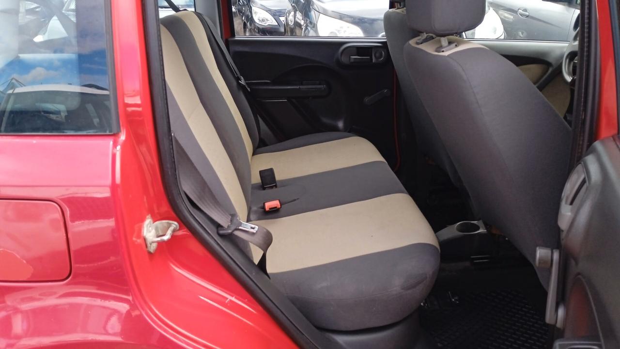 FIAT PANDA 1.2 BENZINA METANO NEO PATENTATI