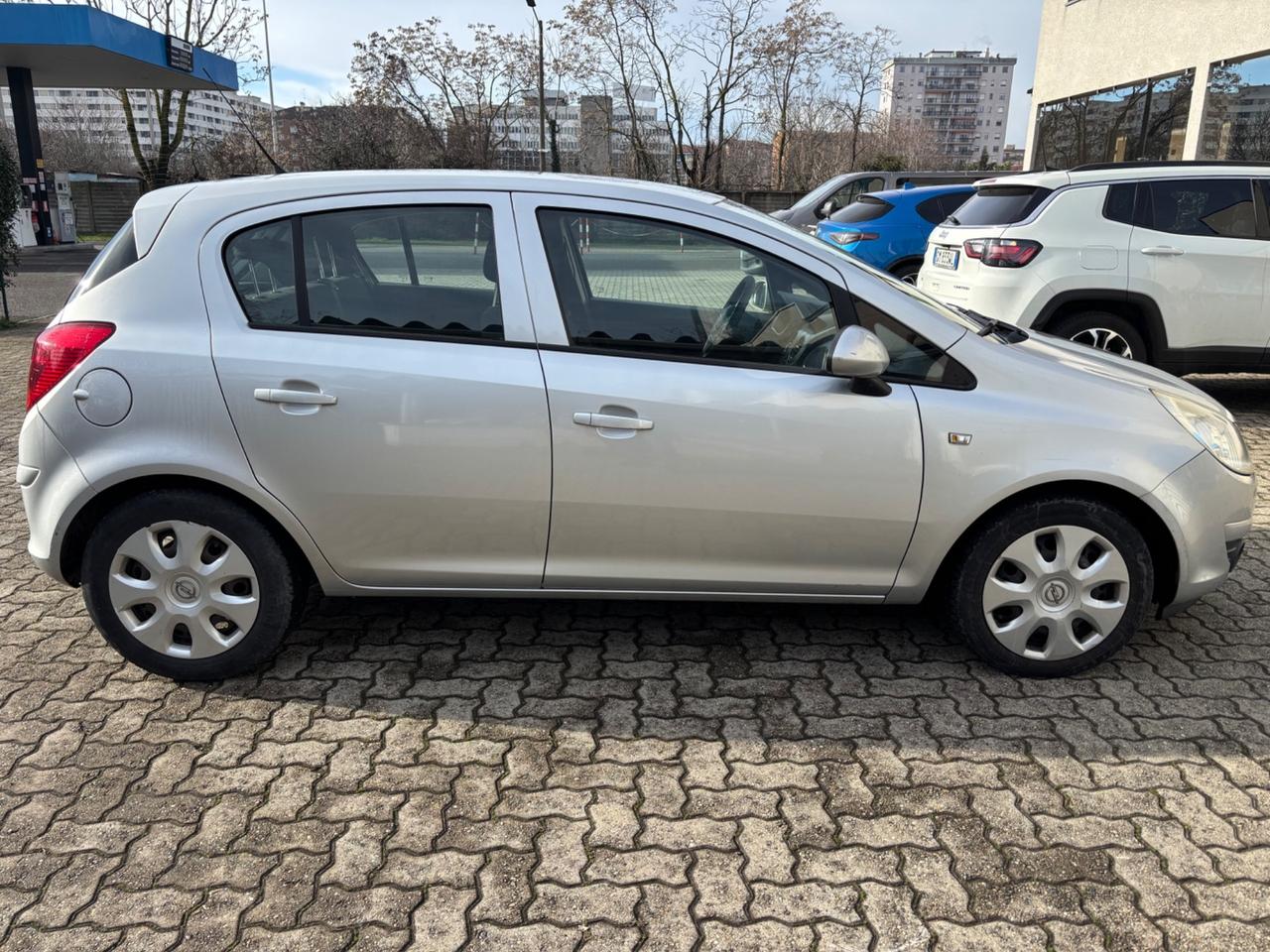 Opel Corsa 1.4 16V 5 porte Enjoy