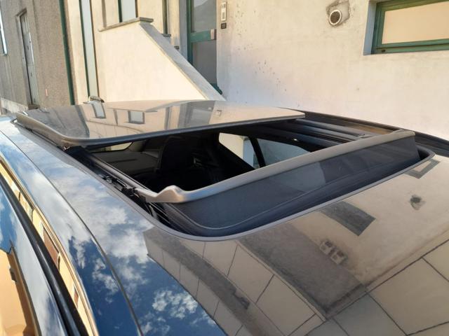 VOLVO XC40 B5 AWD Geartronic R-design