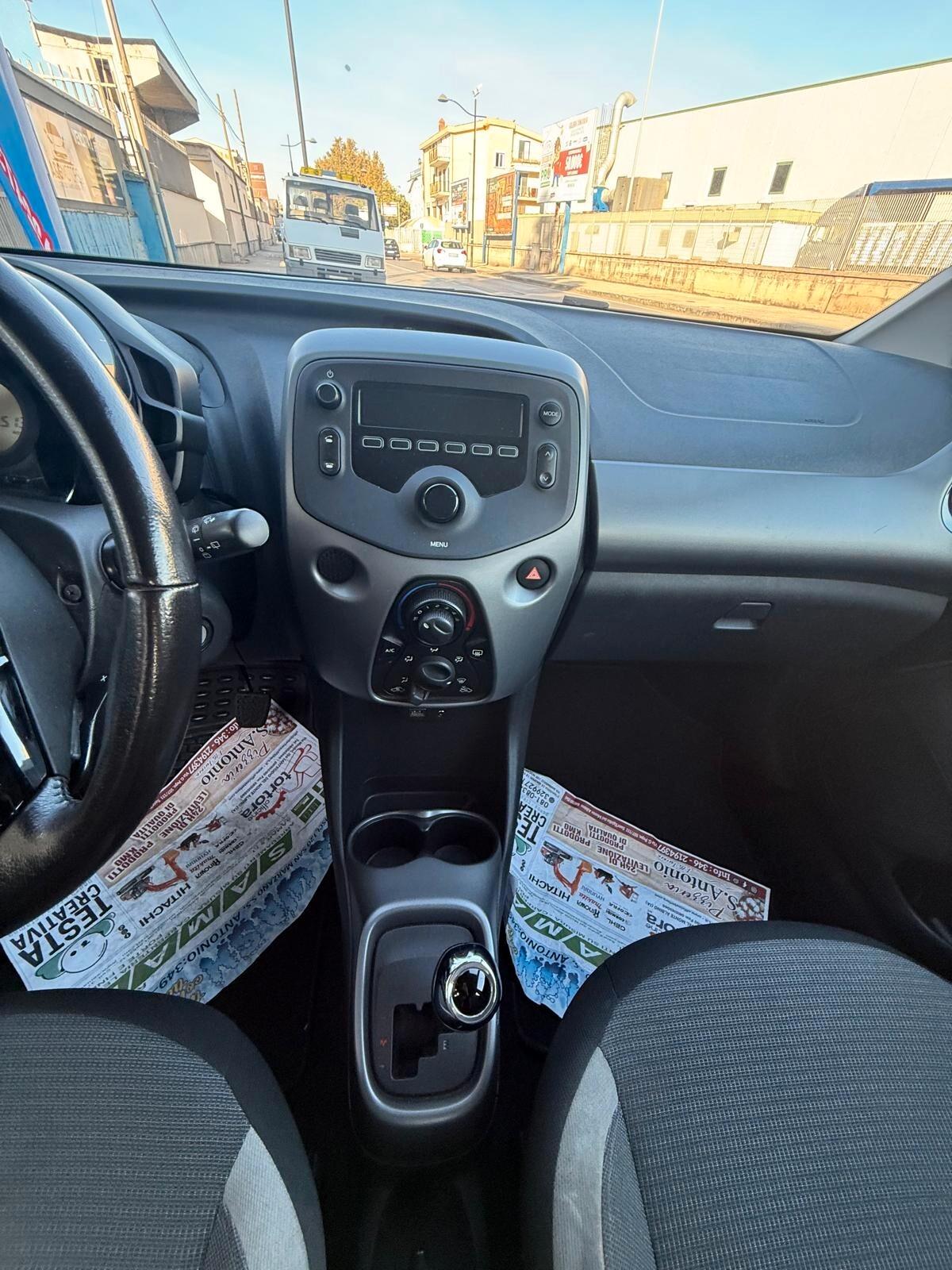 Toyota Aygo Connect 1.0 VVT-i 72 CV 5 porte x-clusiv MMT