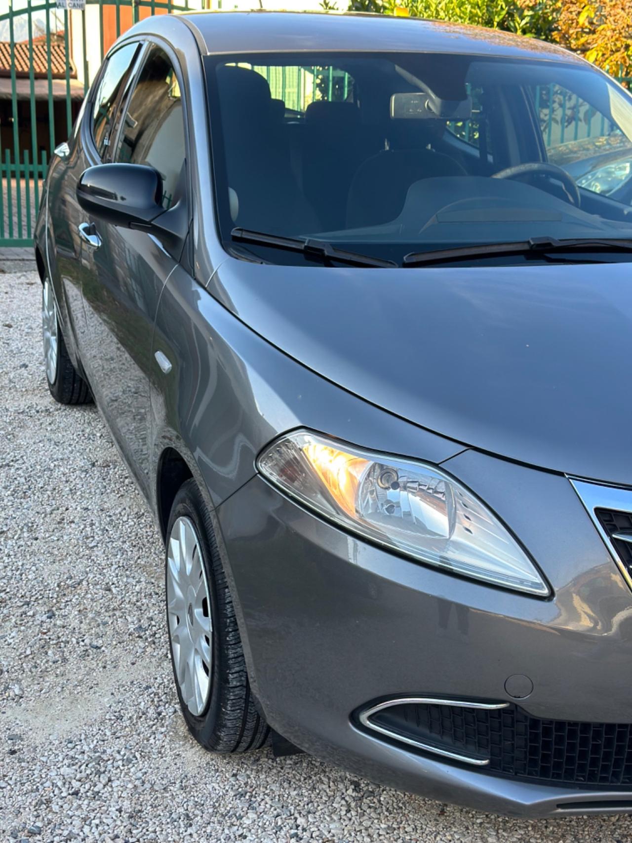 Lancia YPSILON 1.2 69 CV 5P SILVER KMCERT GARANZ UNICOPR