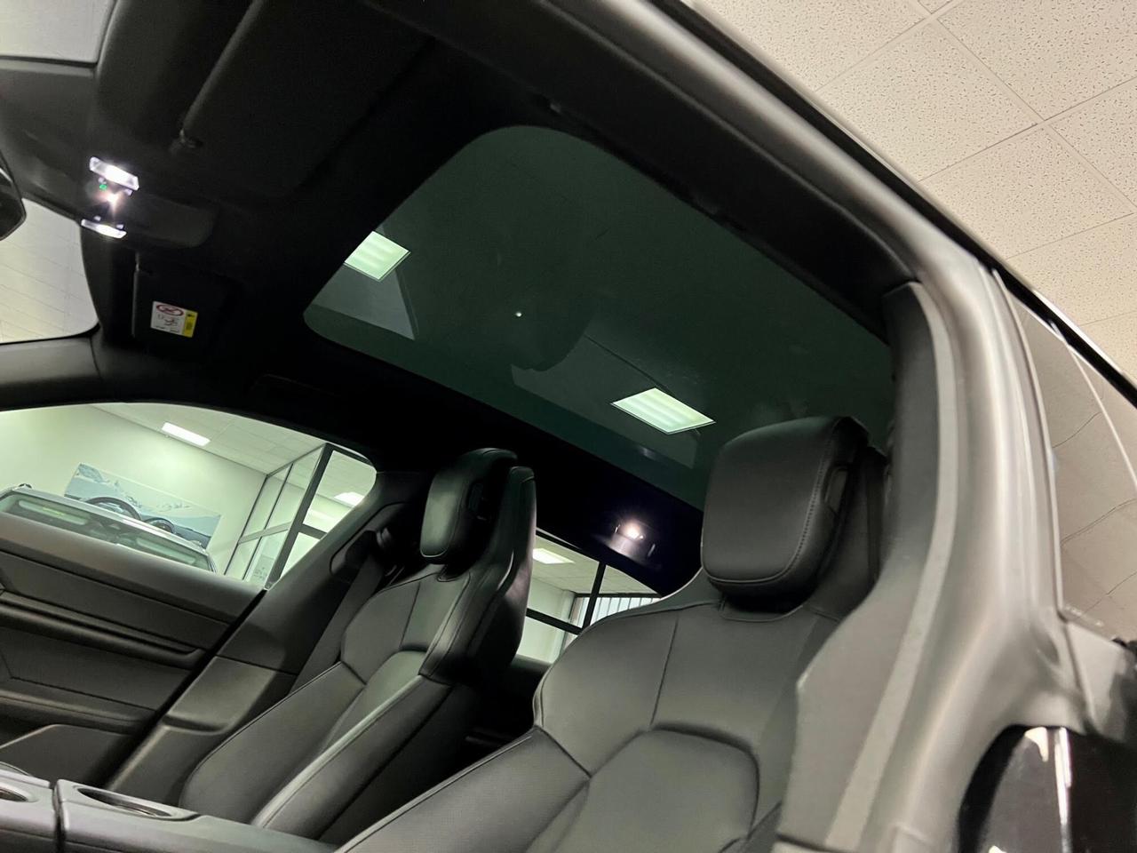 Porsche Taycan Cross Turismo 4 5p ti