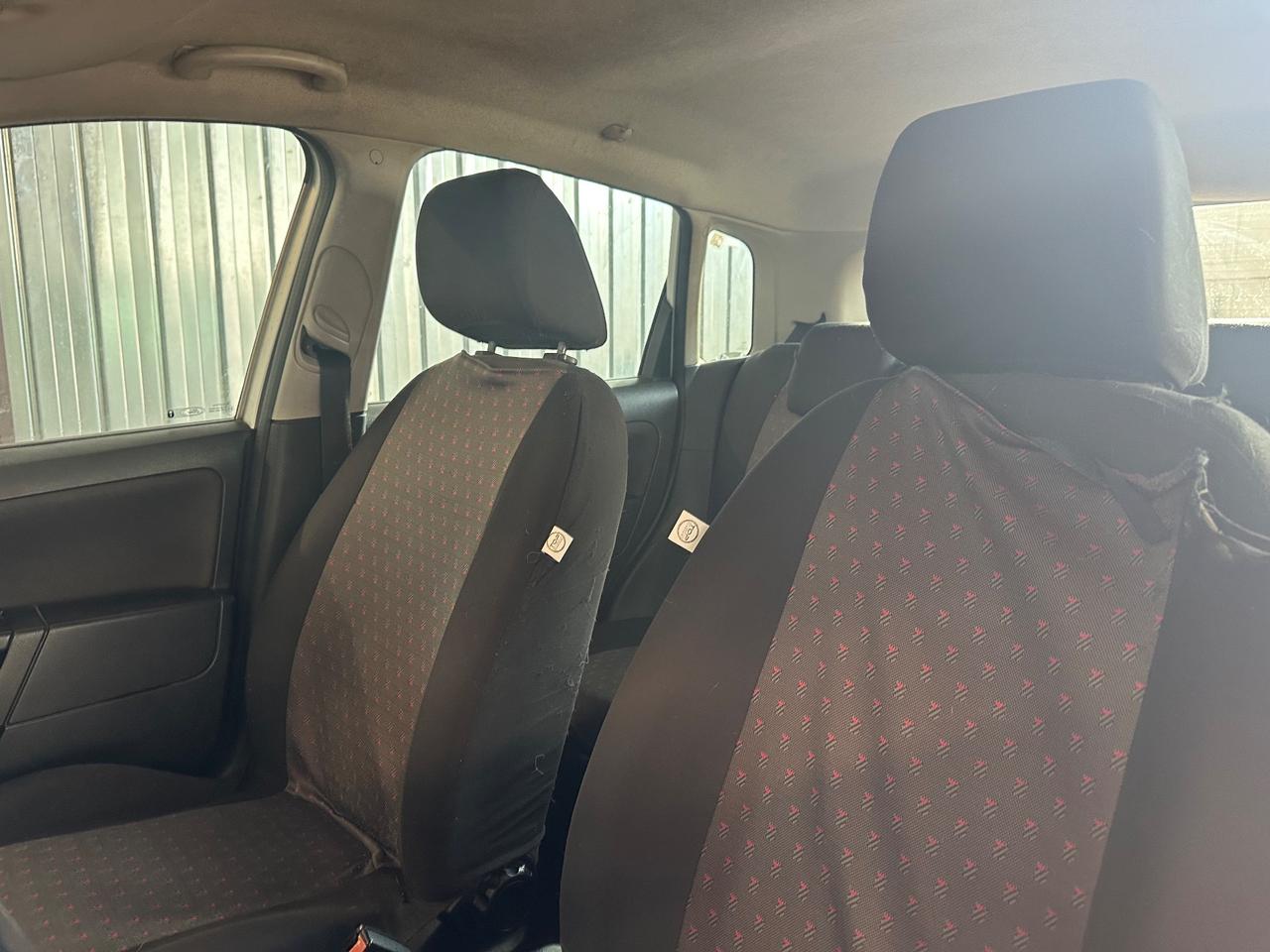 Ford Fiesta 1.2 16V 5p. Ghia