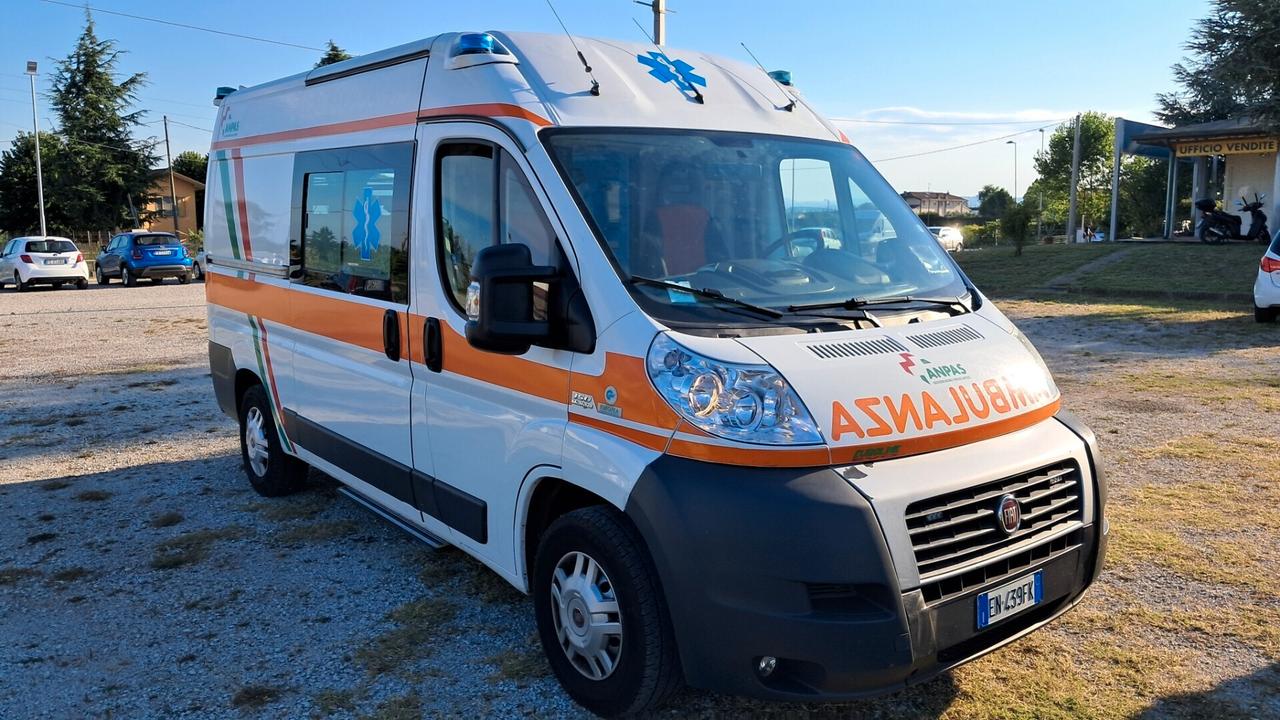 Fiat Ducato 35 2.3 MJT 130CV PM-TM Ambulanza