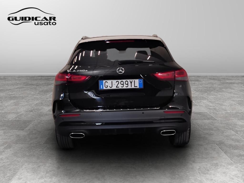 Mercedes-Benz GLA-H247 2020 - GLA 250 e phev (eq-power) Premium auto