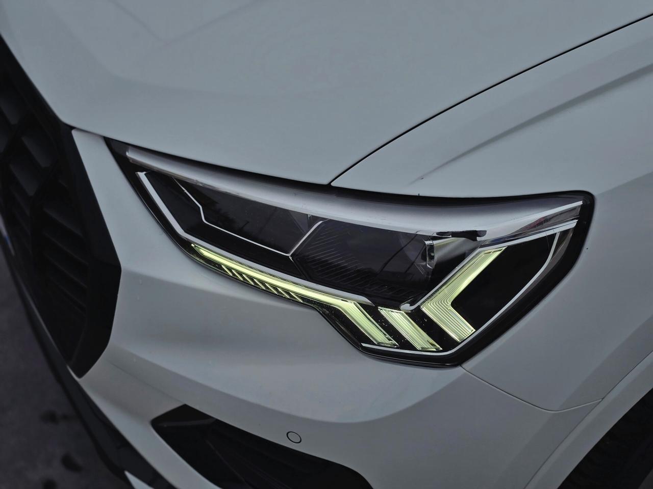 Audi Q3 35 TDI S tronic line edition gancio traino