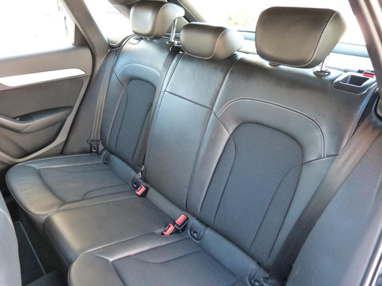 Audi Q3 2.0 TDI 150 CV S tronic line Edition