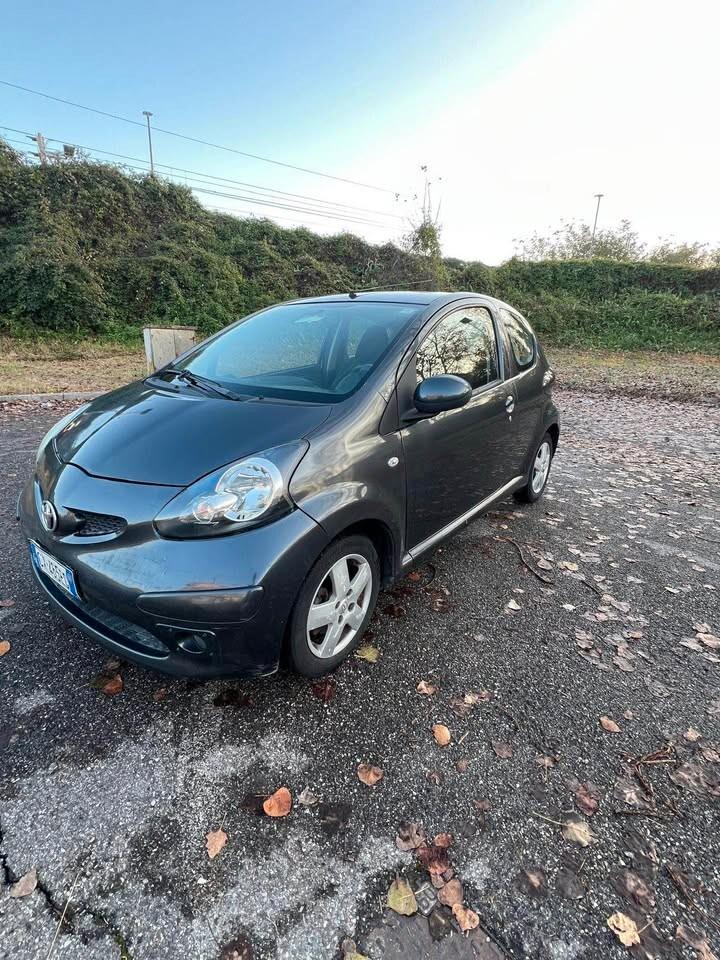 Toyota Aygo 1.0 12V VVT-i 3 porte Sol