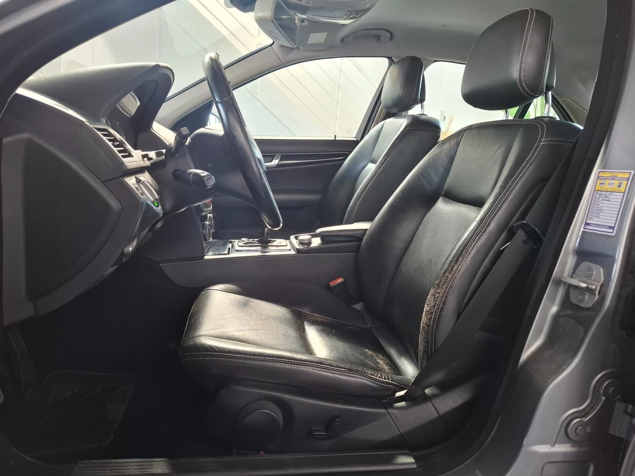 Mercedes-benz C 220 CDI Avantgarde AMG FIRST