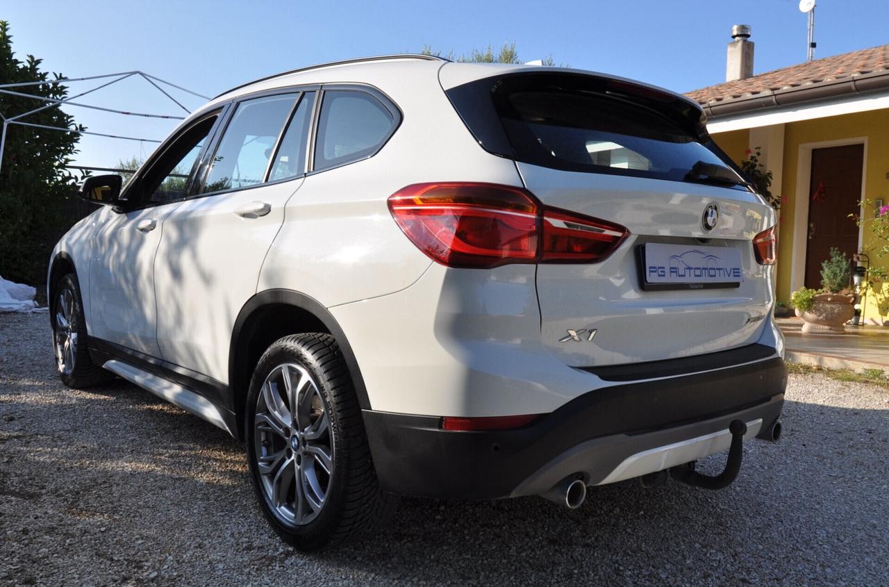 Bmw X1 180d xDrive Advantage (Gancio traino-tetto apribile)