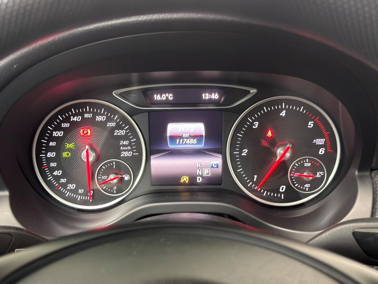 Mercedes-benz GLA 200 d Automatic Business