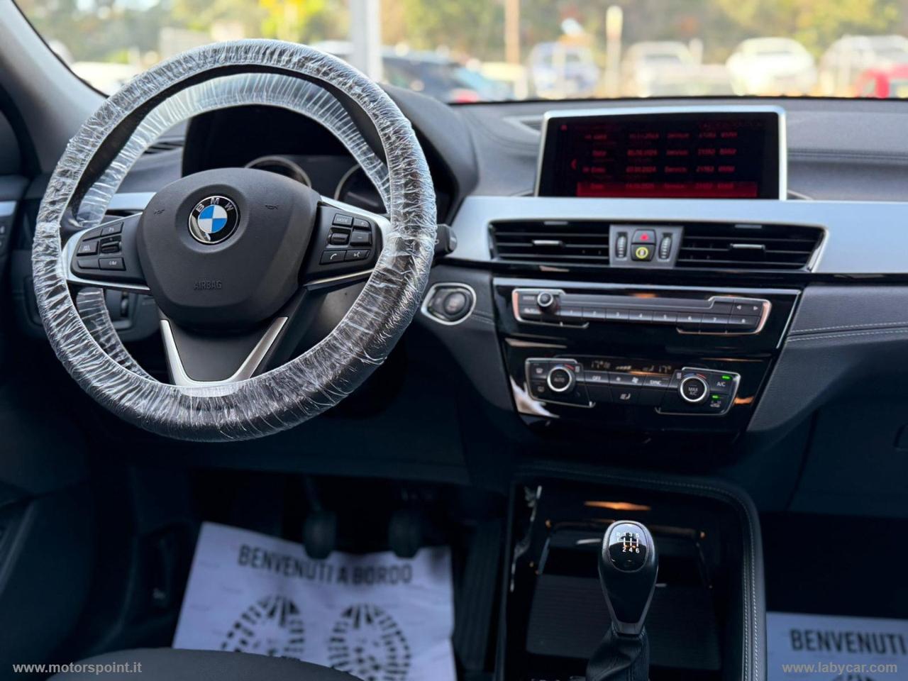 BMW X2 sDrive16d Goldplay Edition