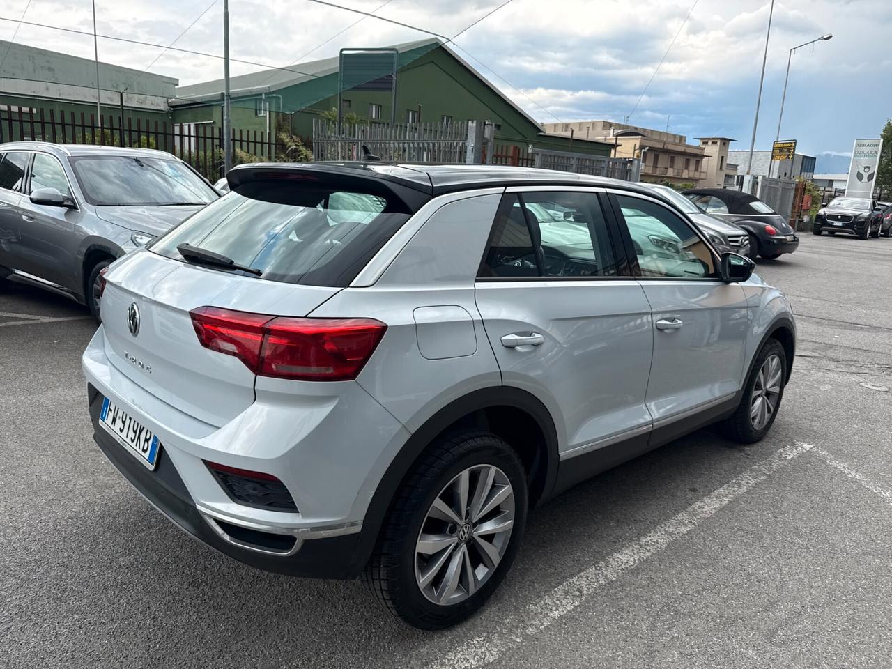Volkswagen T-Roc 1.0 tsi / VIRTUAL COCKPIT 115cv