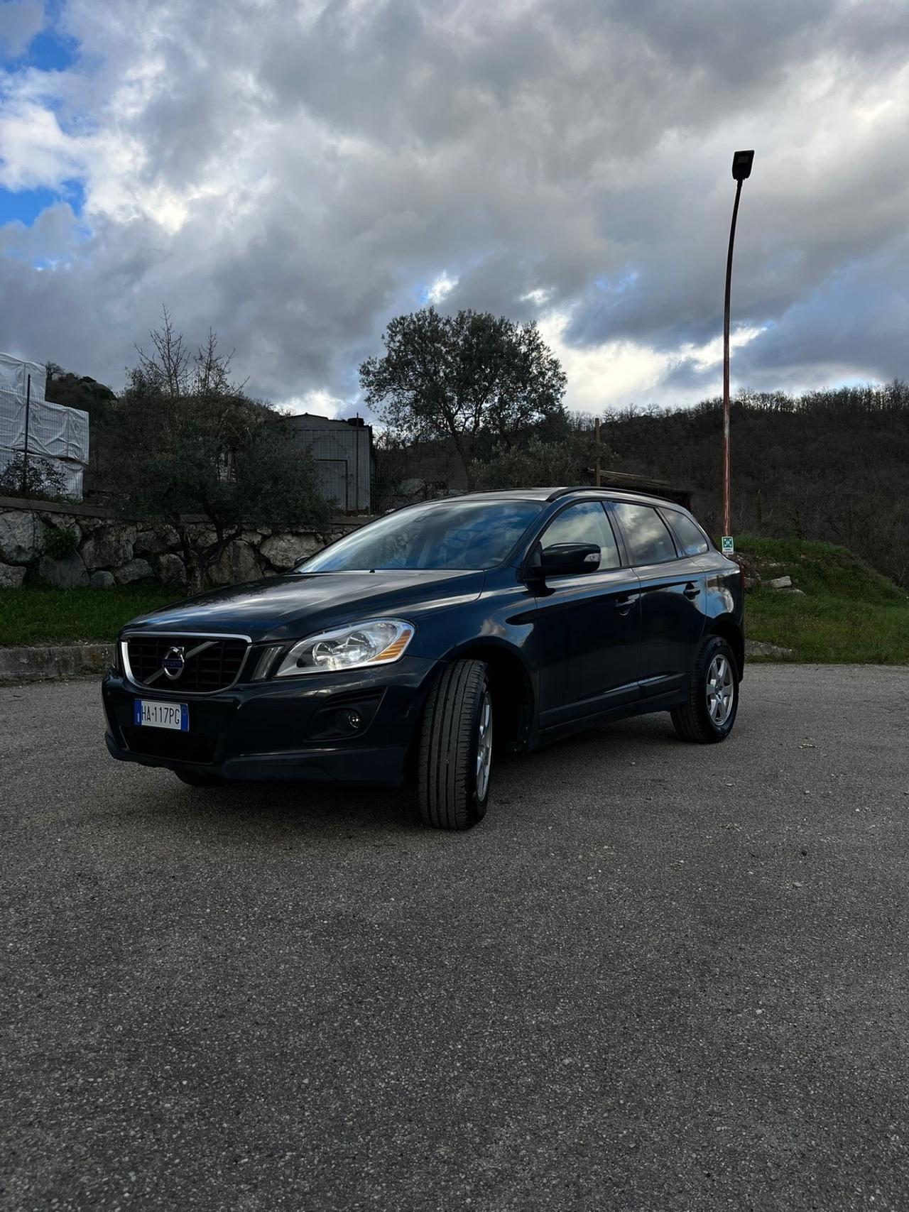 Volvo XC 60 XC60 2.4 D 163 CV AWD Geartronic Summum