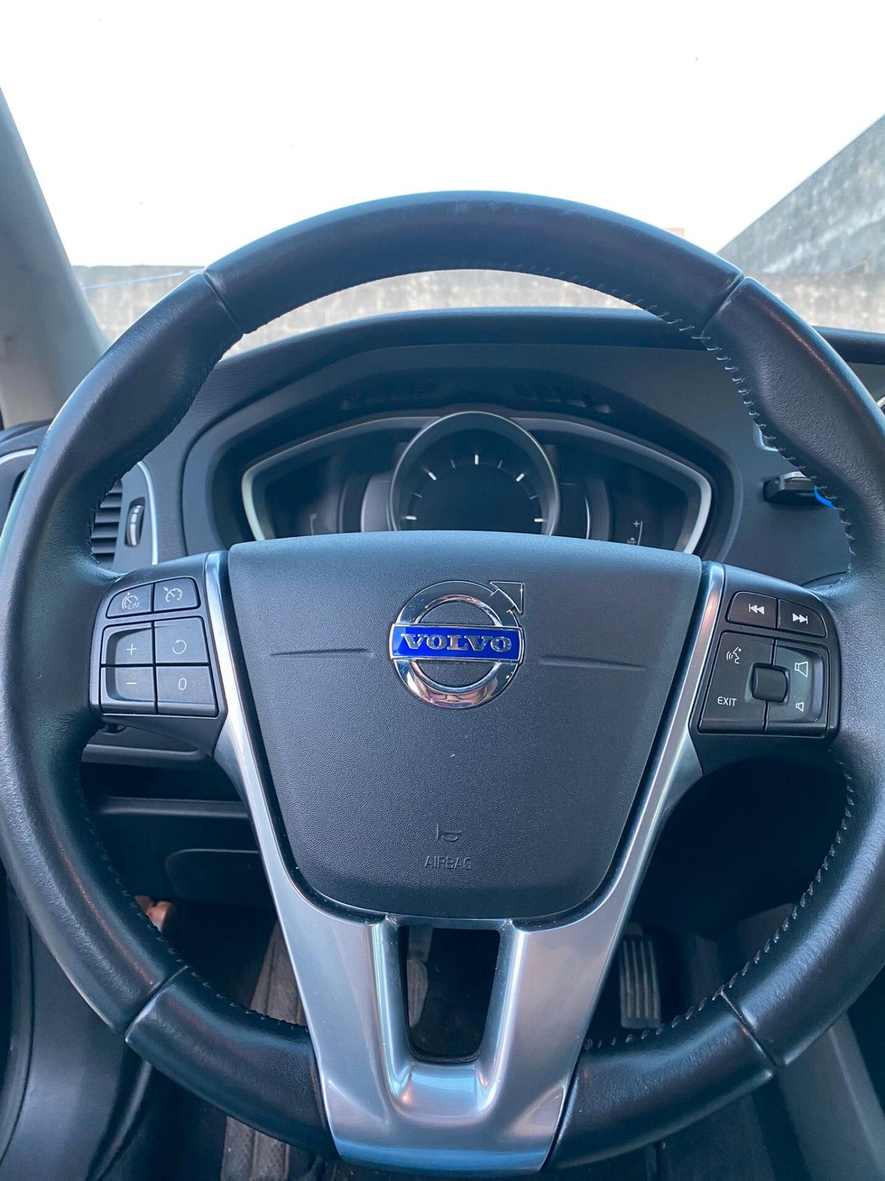 Volvo V40 D4 Momentum