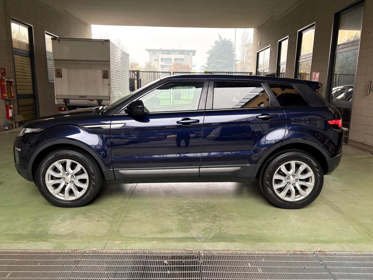 Land Rover Range Evoque 2.0 TD4 180 CV 5p. CATENA NUOVA
