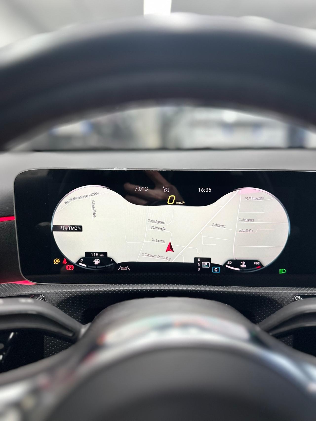 Mercedes-benz A 200 d PREMIUM AMG